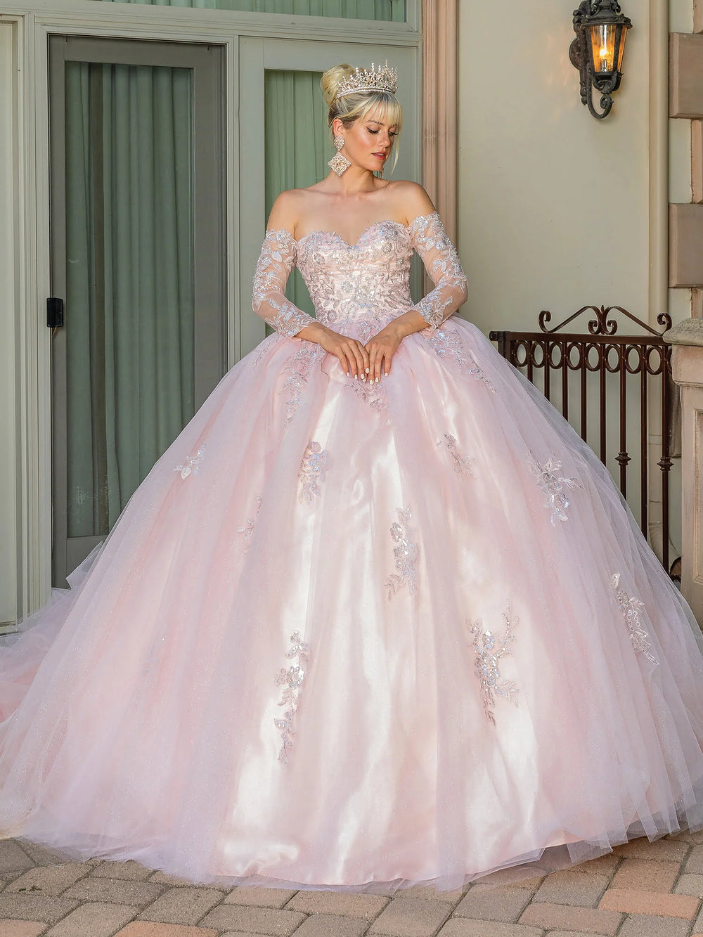 Quinceañera - 35