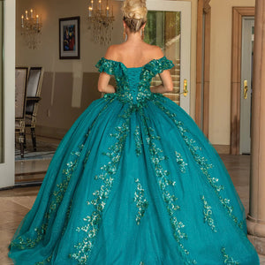 Quinceañera - 33