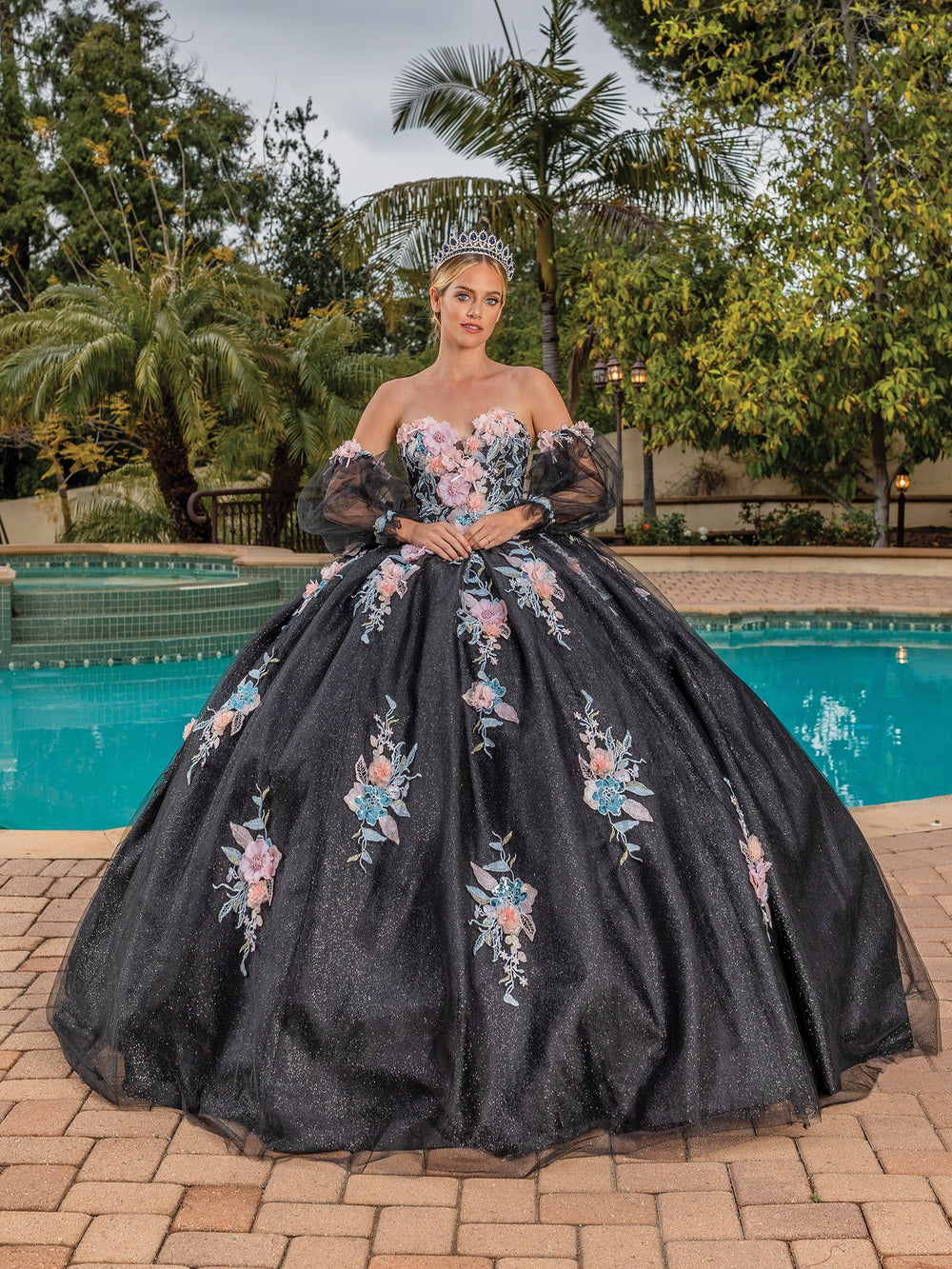 Quinceañera - 30