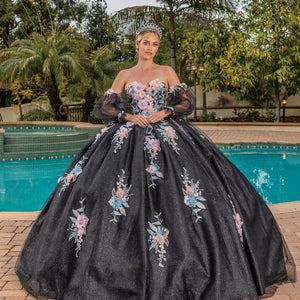 Quinceañera - 30