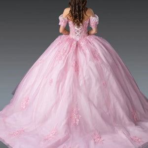 Quinceañera - 24