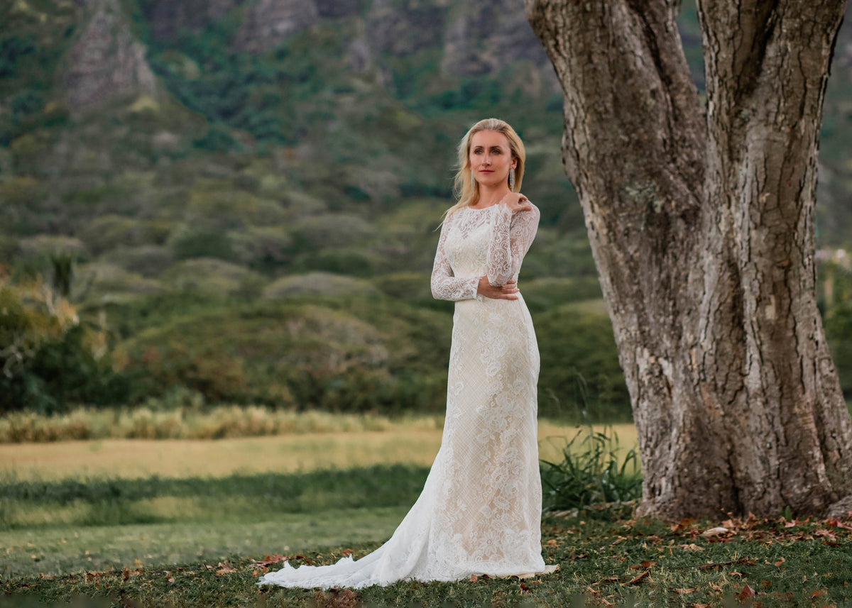 long sleeve boat neck lace wedding dress Sheath Wedding Dress Long Sleeve Boat Neckline Backless Buttons Beach Country Wedding Gowns -