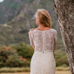 Long Sleeve Lace Mermaid Wedding Dress with Boat Neck