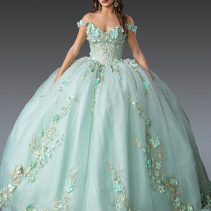 Quinceañera - 04