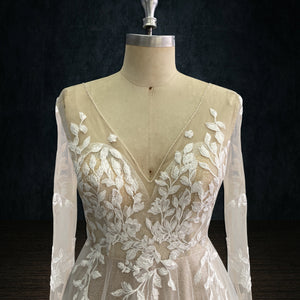 long sleeve lace wedding dress