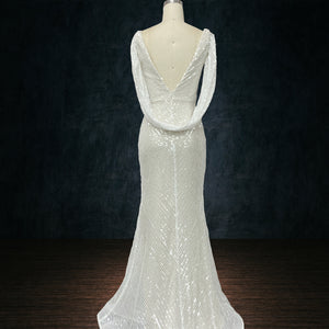 long sleeve lace wedding dress