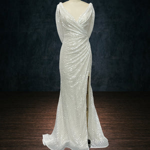 long sleeve lace wedding dress