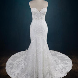 lace bell sleeve wedding dress