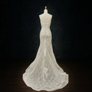 long sleeve lace wedding dress